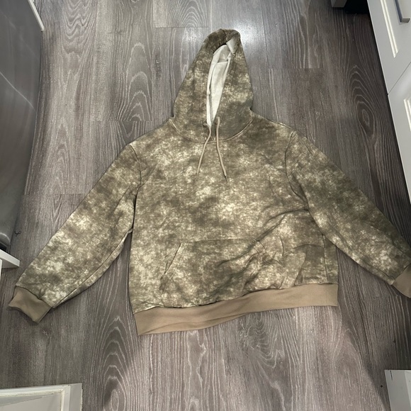 Shein Camouflage Hoodie - Picture 4 of 7